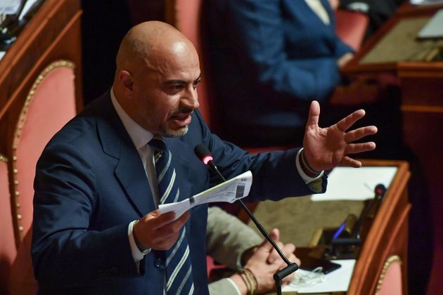 "Io Apro", Paragone incontra i ristoratori che sfidano il governo rimanendo aperti