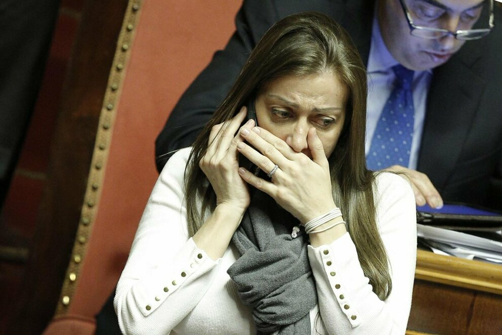 Rossi, la senatrice scaricata da Berlusconi che ha votato la fiducia a Conte "per vendetta"