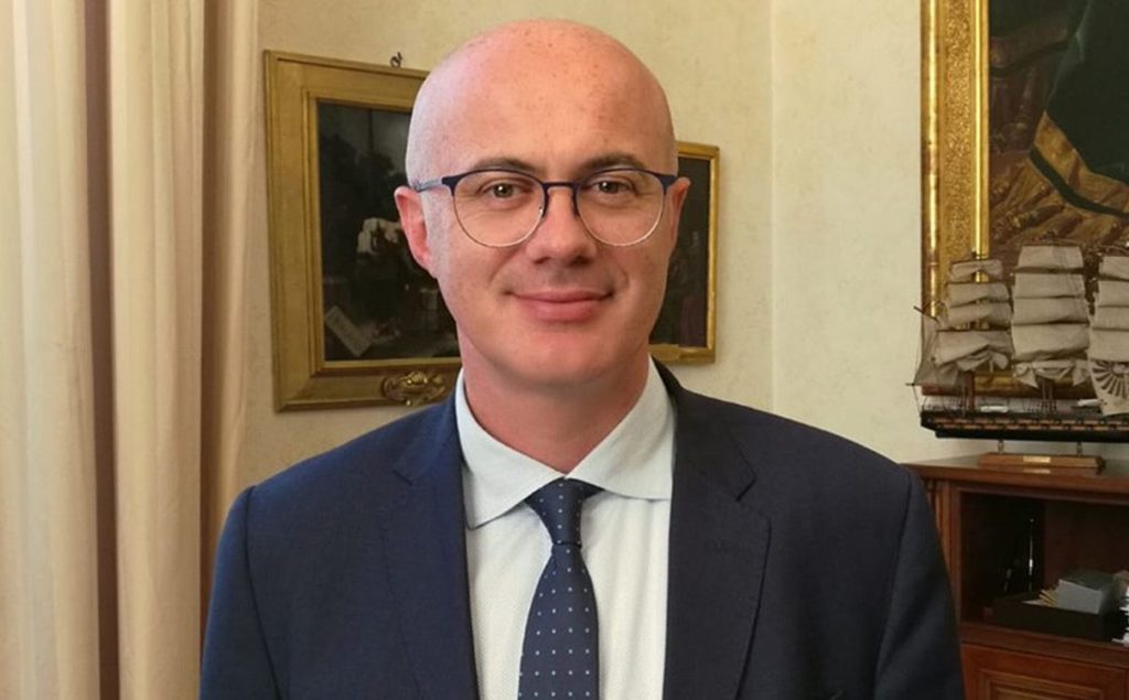 D'Incà prende in giro gli italiani: "Vinta la sfida contro il coronavirus"