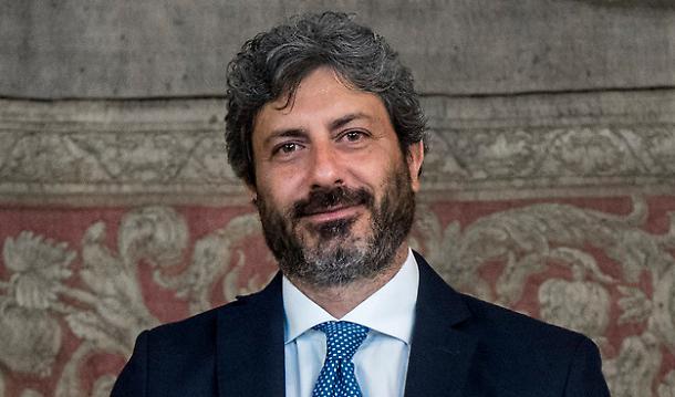 Fico, il grillino "di sinistra" alla ricerca della maggioranza perduta
