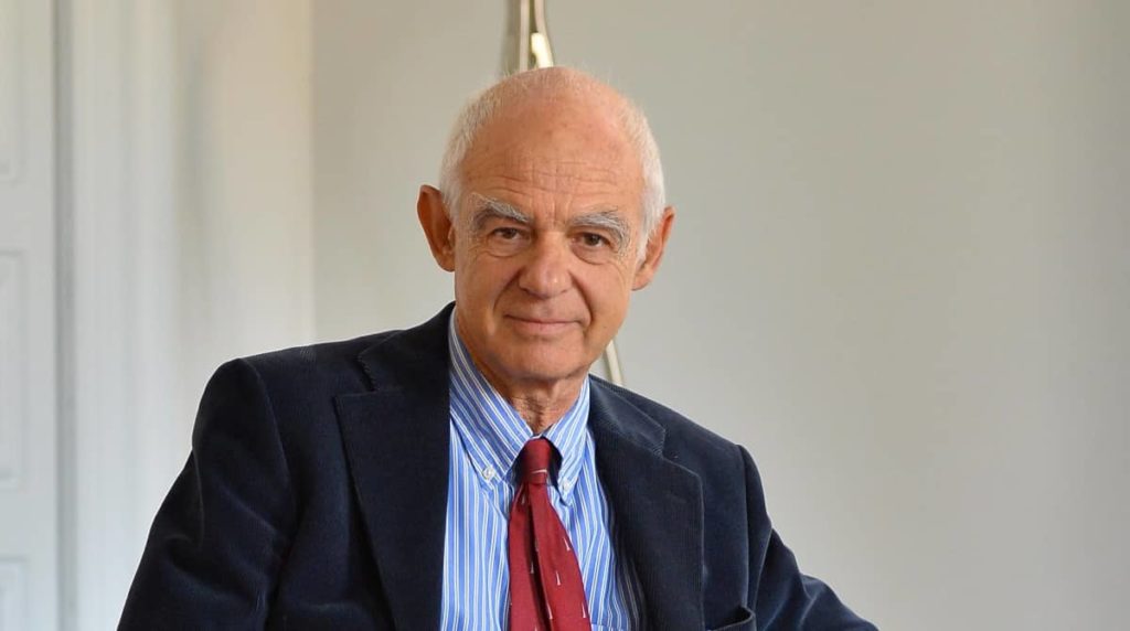 Il sociologo all'attacco del governo: "Conte? Senza il Covid sarebbe già scomparso"