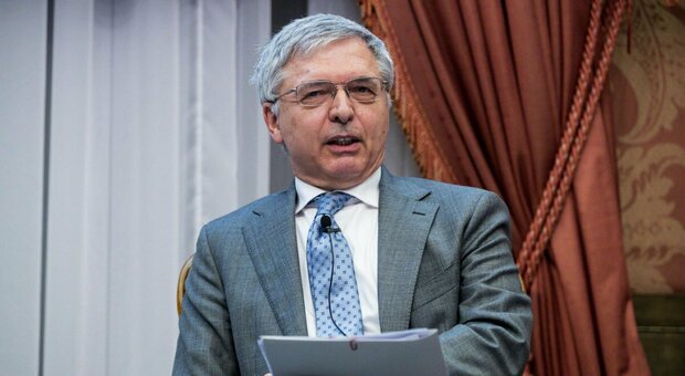 "Franco all'Economia? Gravissimo. È un uomo delle banche, lontano dai cittadini"
