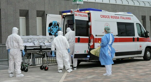 Lombardia, 9 operatori sanitari positivi dopo la seconda dose di vaccino