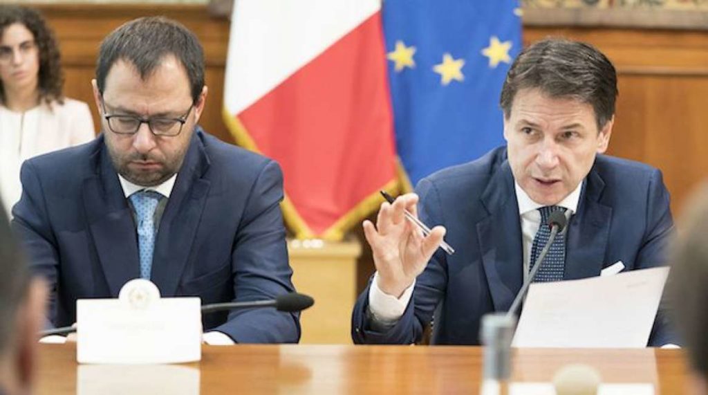 Le macerie lasciate da Conte: da Whirpool all'ex Ilva, oltre 100 tavoli di crisi ancora aperti