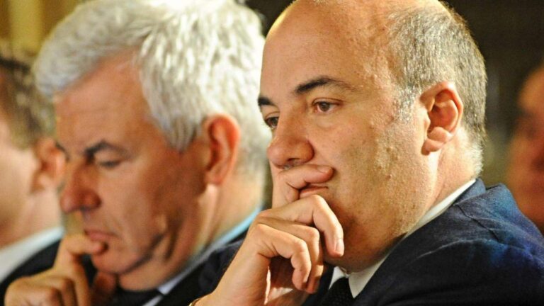 Mps, i soci all'attacco: "Servono azioni di responsabilità contro Profumo e Viola"