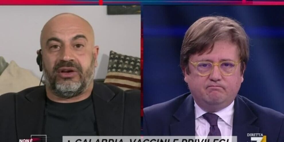 Paragone le suona a Sileri: "Siete degli incapaci, dove ci volete portare?"