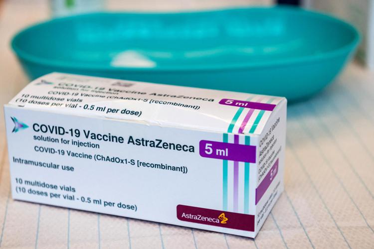 Tutti in fuga da AstraZeneca: a Torino 1 paziente su 4 dice no al vaccino anglo-svedese