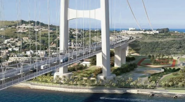 L’ultimo voltafaccia del M5S: anche il Ponte sullo Stretto ora “si può fare”