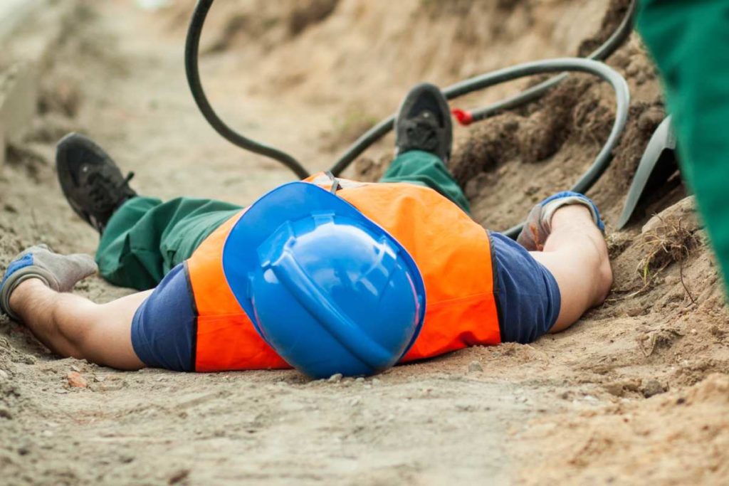 Morti sul lavoro, una strage silenziosa: i numeri che fanno paura (in crescita rispetto al 2020)