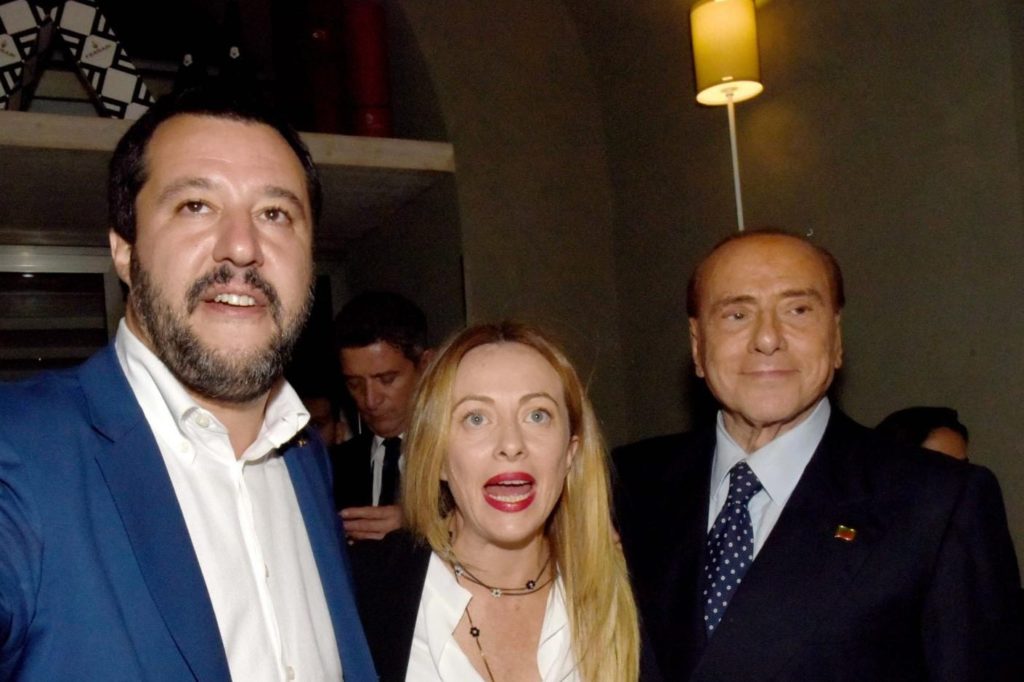 Sondaggi, gli italiani bocciano la federazione Salvini-Berlusconi
