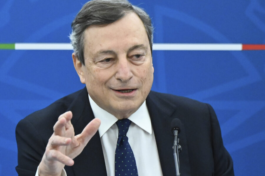 Draghi prepara il ritorno della zona gialla: ecco come cambia l'Italia