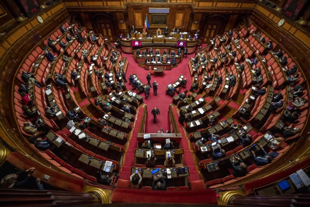 Rivoluzione in Senato, al voto anche i 18enni. Cosa cambia