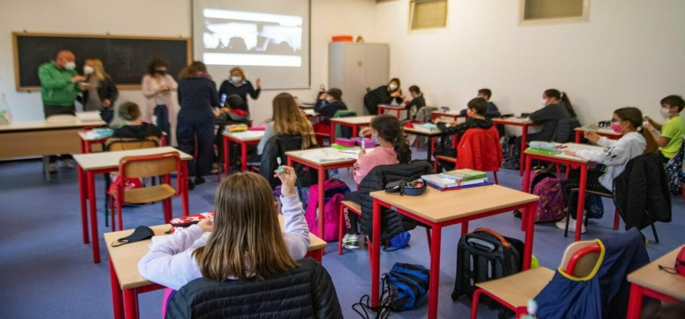 Il Corriere si inventa un "green pass obbligatorio a scuola": siamo al terrorismo mediatico
