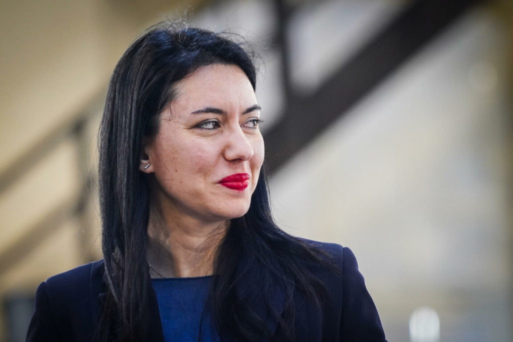 Azzolina è riuscita a sistemarsi: dopo mille polemiche, l'ex ministra sarà preside
