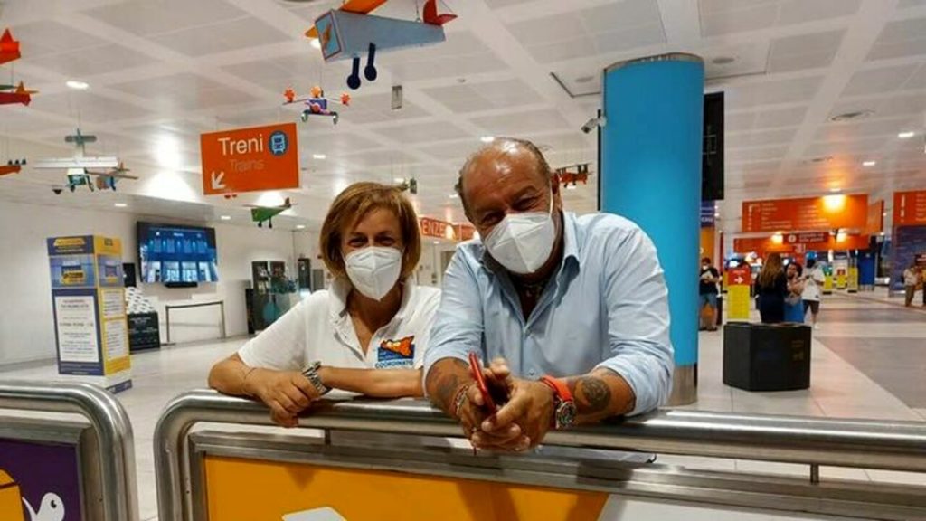 Palermo, tamponi in aeroporto "soltanto a chi è già vaccinato". La rabbia dei siciliani