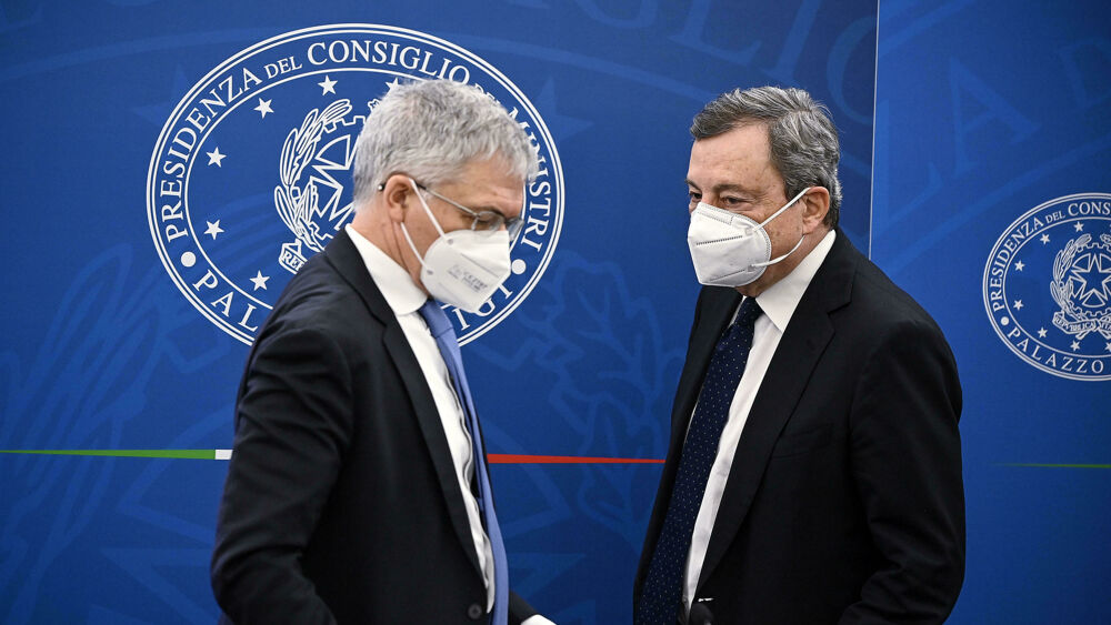 La stagione delle "Nuove Tasse": così il governo mette nel mirino i risparmi degli italiani