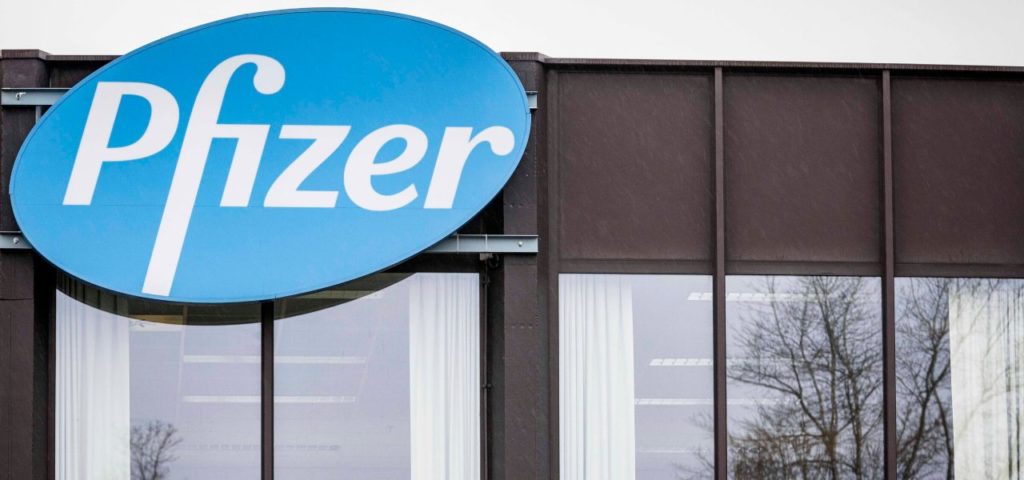 "Così hanno truccato i dati sulla sicurezza del vaccino Pfizer": l'inchiesta choc
