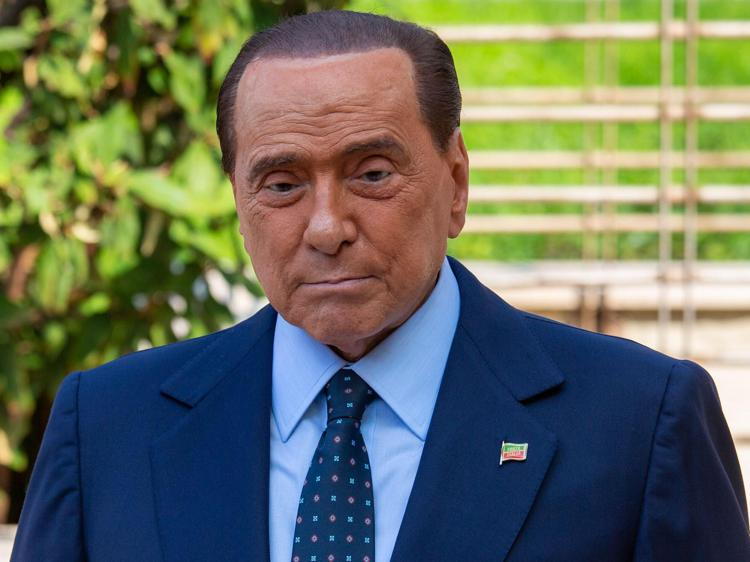 berlusconi lascia giorgia meloni