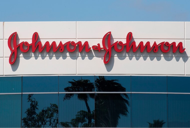 johnson & johnson risarcimento borotalco cancerogeno 