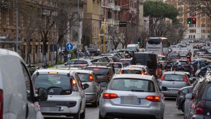 auto roma chi non potrà circolare