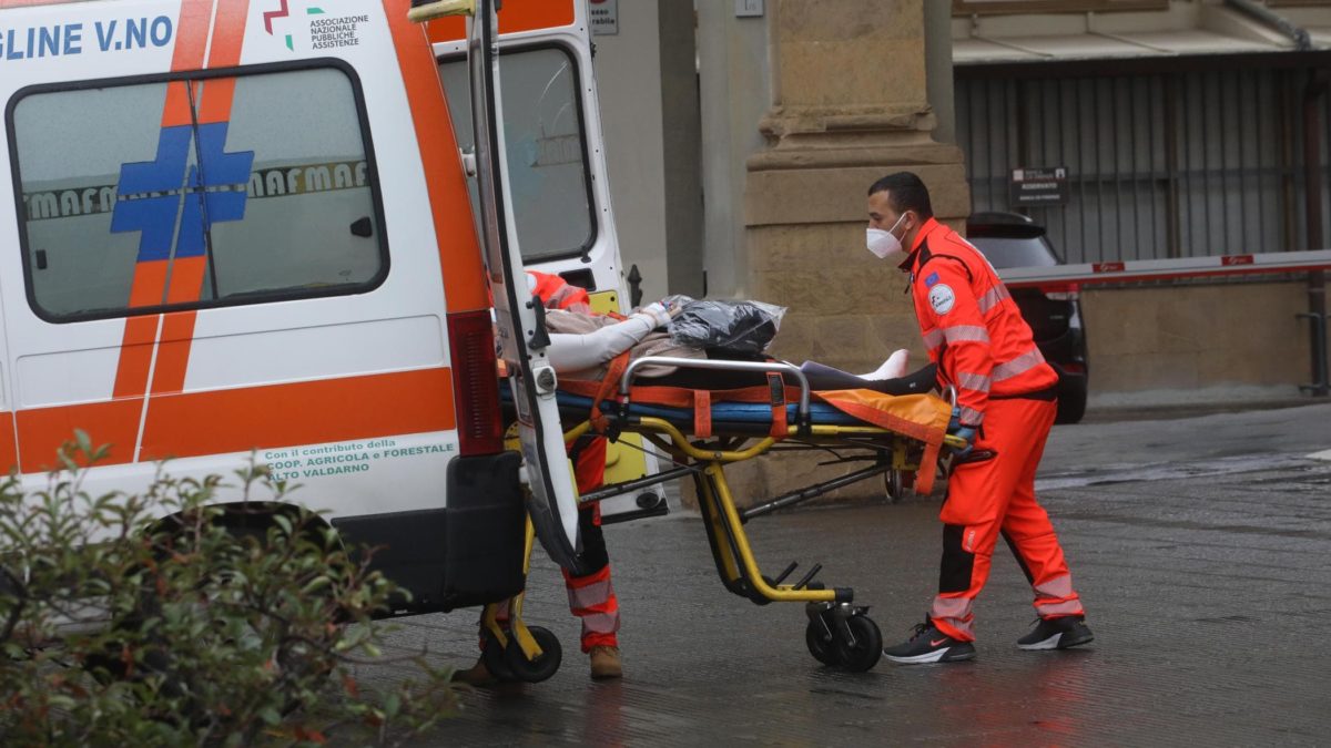 ghiaccio ospedale donna muore
